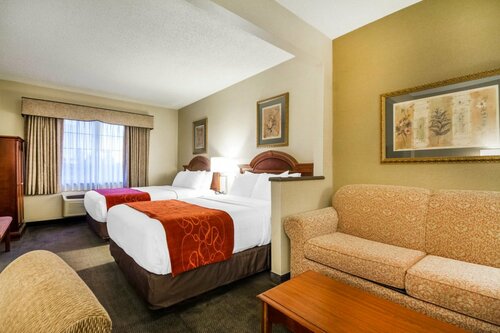 Гостиница Comfort Suites в Грин Бэй