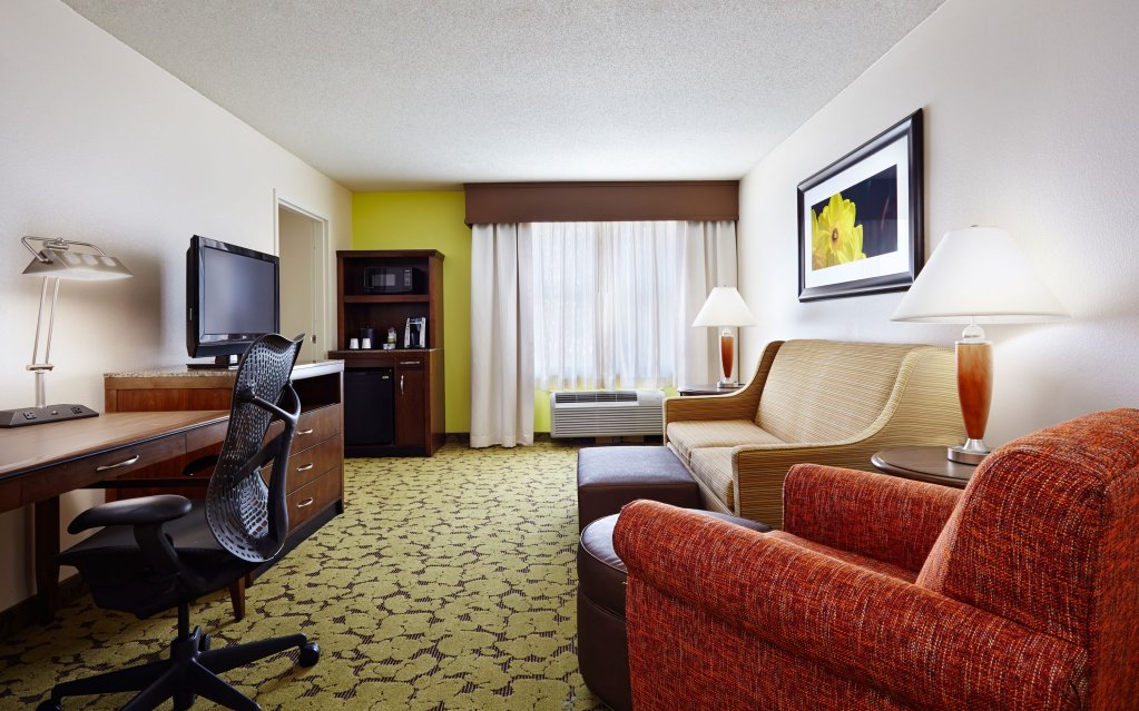 Фото Hilton Garden Inn Omaha Downtown/Old Market Area