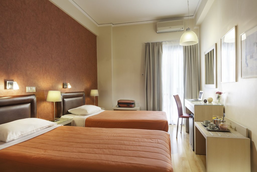 Фото Lilia Hotel