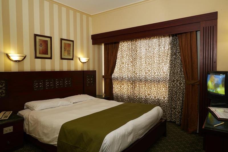 Фото Pyramisa Suites Hotel Cairo