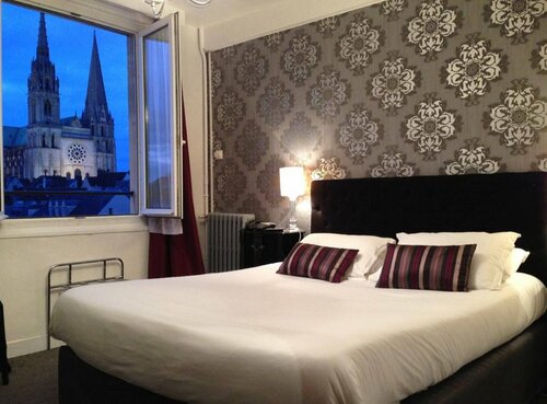 Гостиница Hôtel Le Boeuf Couronné в Шартре