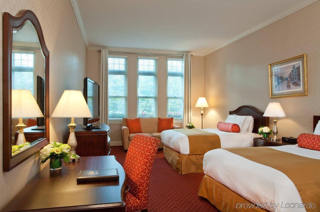 Фото отеля 2