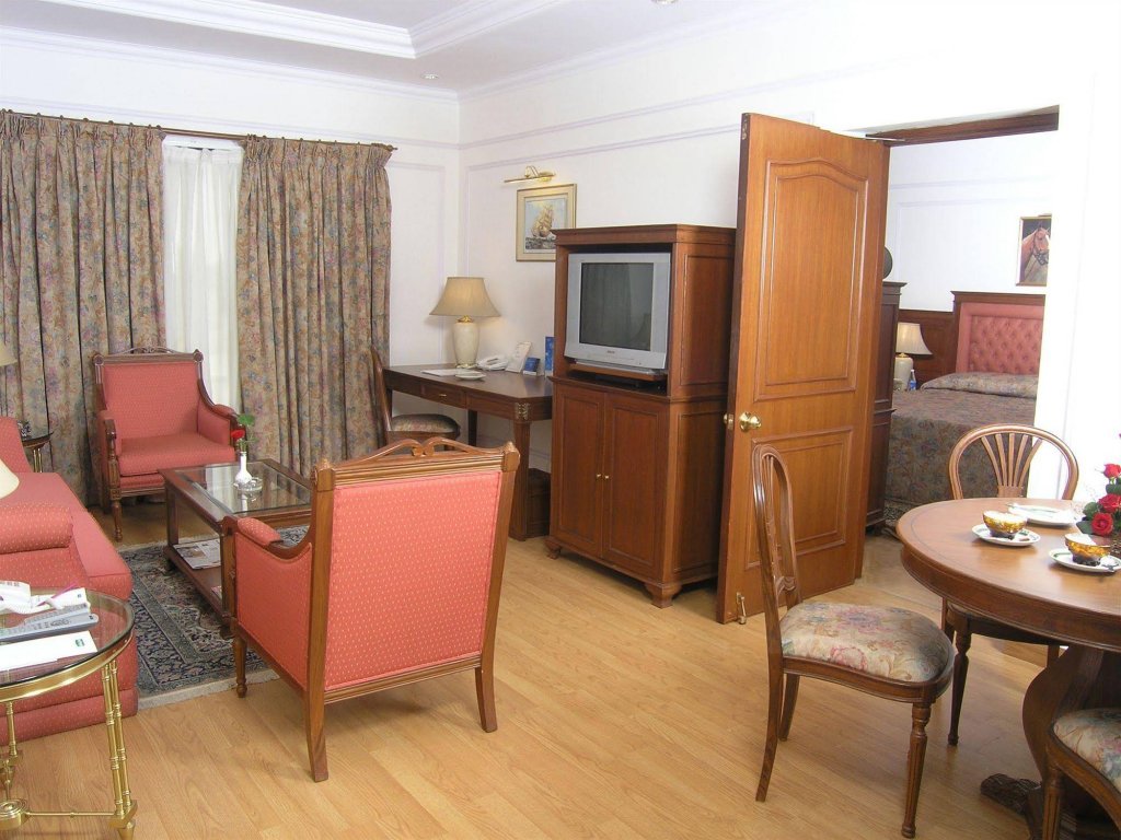 Фото Holiday Inn Agra MG Road, an Ihg Hotel