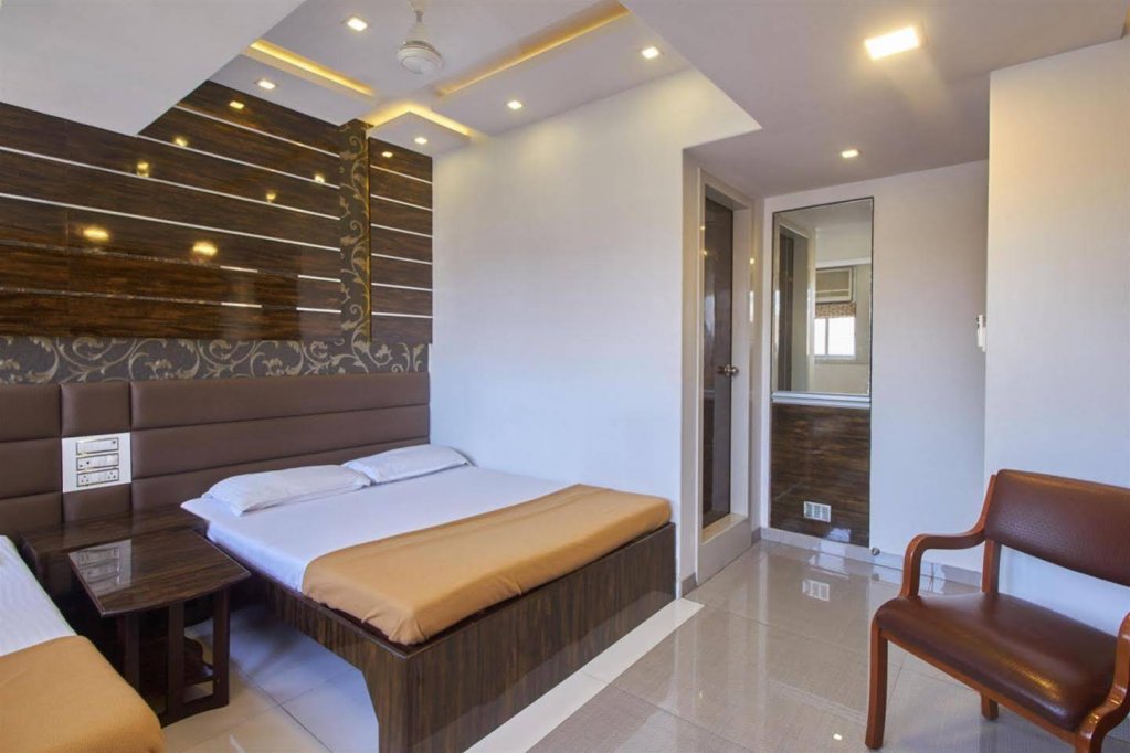 Фото Gulf Hotel Colaba