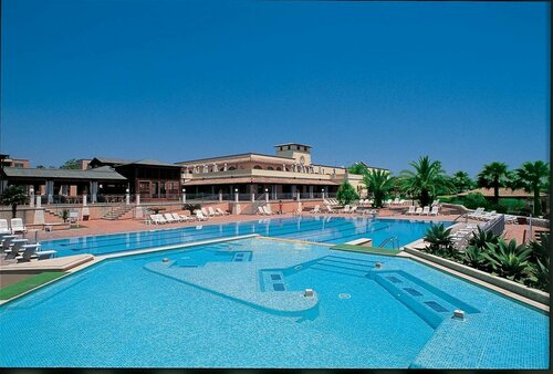 Внешний вид отеля Hotel Club Baia Samuele в Сиклях, фото 1