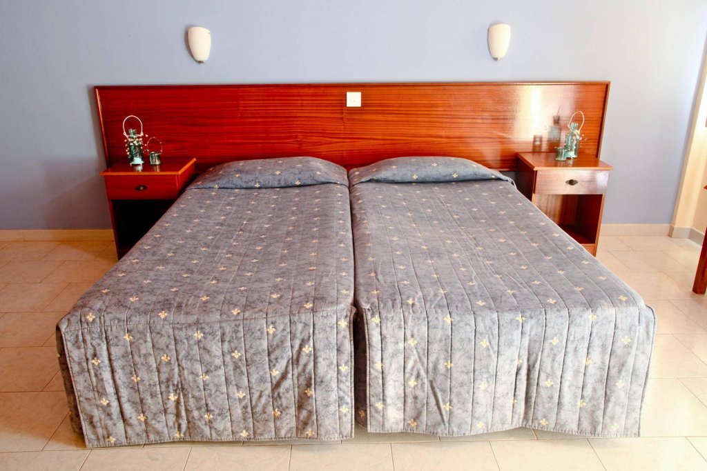 Фото Windmills Hotel Apartments