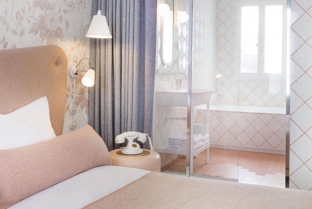 Фото Le Lapin Blanc