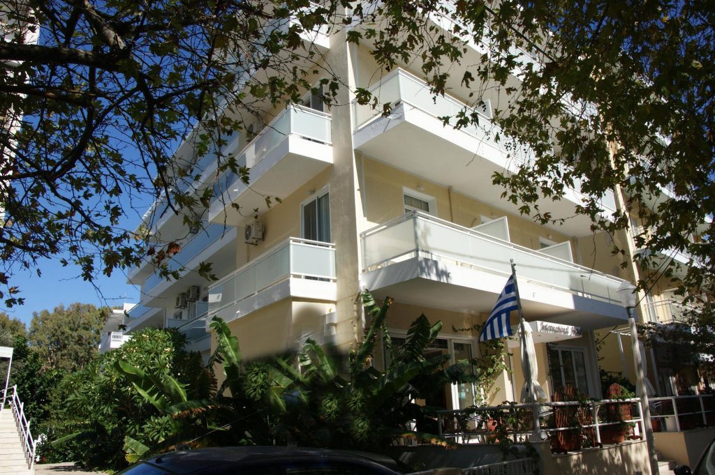Фото International Hotel