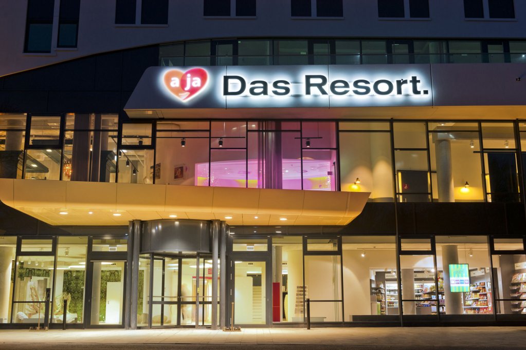 Фото Aja Warnemuende