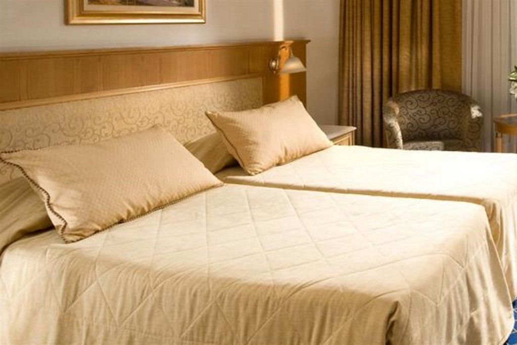 Фото Royal Olympic Hotel