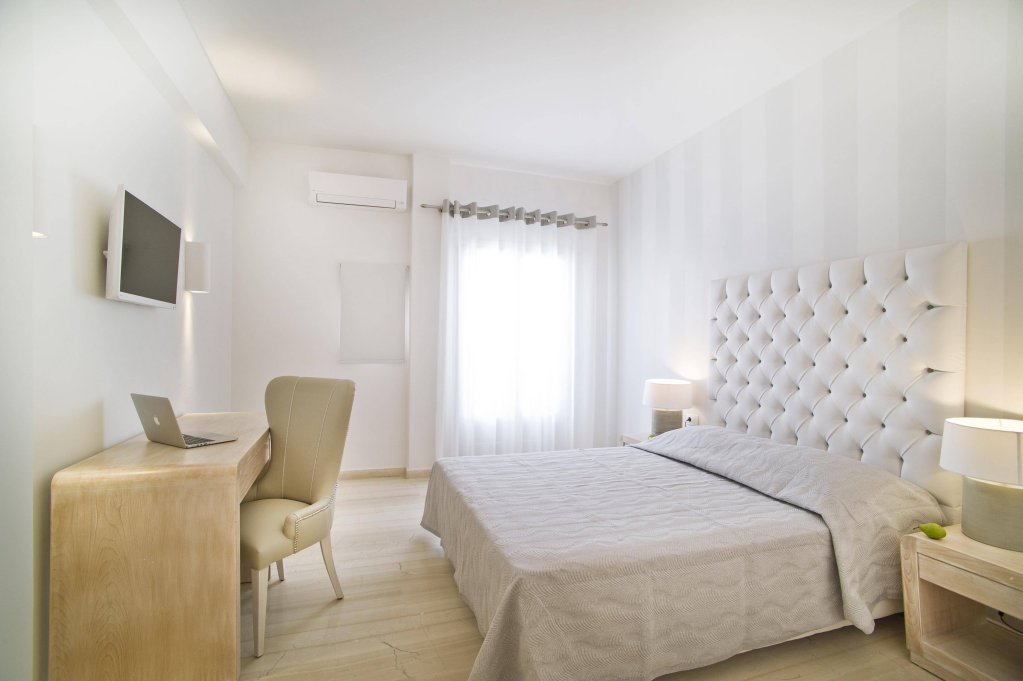 Фото Santorini Palace