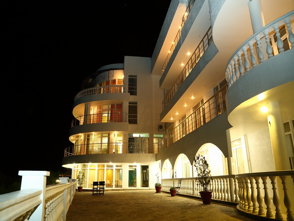 Фото Маджестик