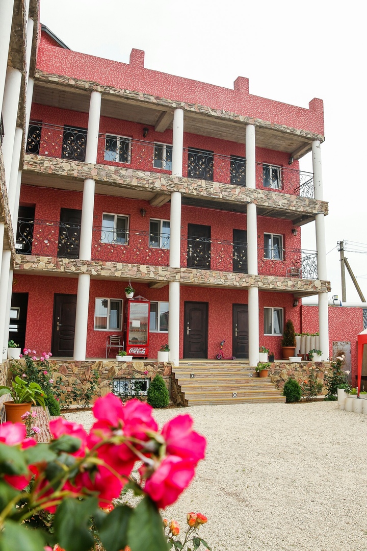 Фото отеля 1