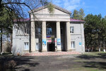 Бургун-Маджарский социально-культурный центр (posyolok Kumskaya Dolina, pereulok Gagarina, 17), house of culture