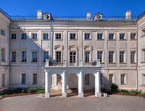 Museum-Reserve Polotnyanyy Zavod (posyolok gorodskogo tipa Polotnyany Zavod, Trudovaya Street, 2А), museum