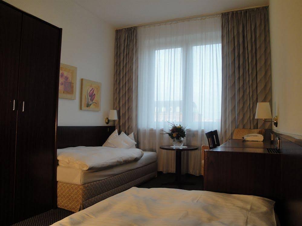 Фото Edel Weiss Hotel Und Restaurant