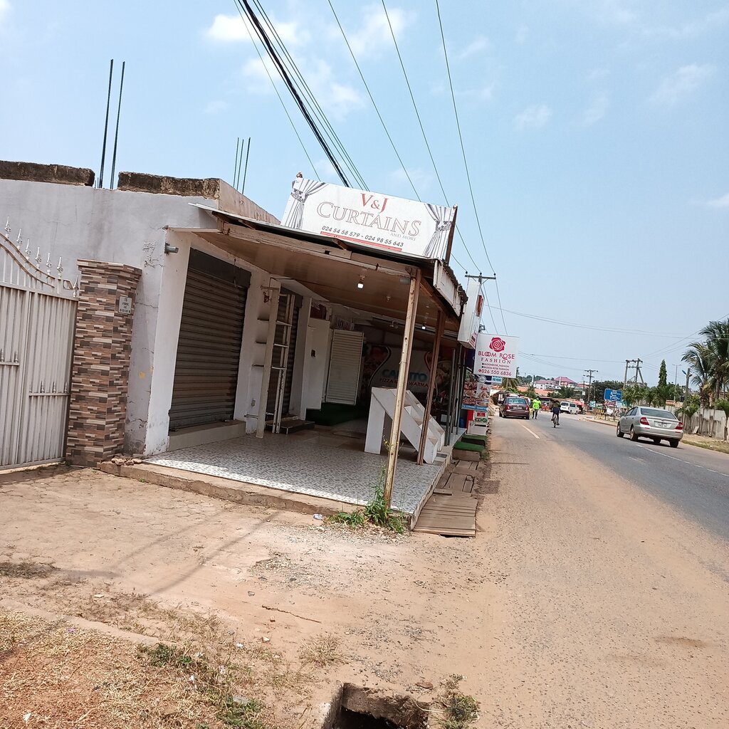 Upholstered furniture V & j curtains & more, Earth, photo