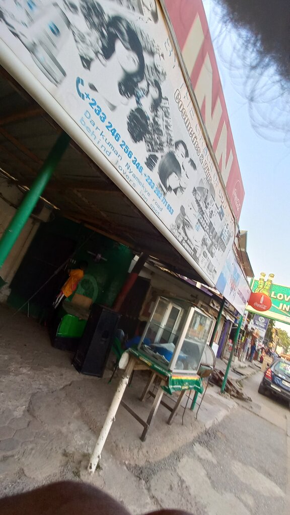 Alcoholic beverages Lovers In, Accra, photo