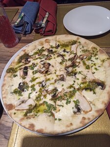 Pizza Express (ulitsa Maksima Gorkogo, 44/3), pizzeria