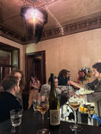 Snobs Wine Project (ул. Галактиона Табидзе, 24), бар, паб в Тбилиси