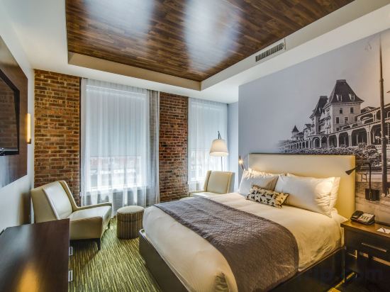 Фото The Brooklyn