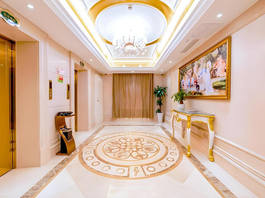 Фото Vienna Hotel