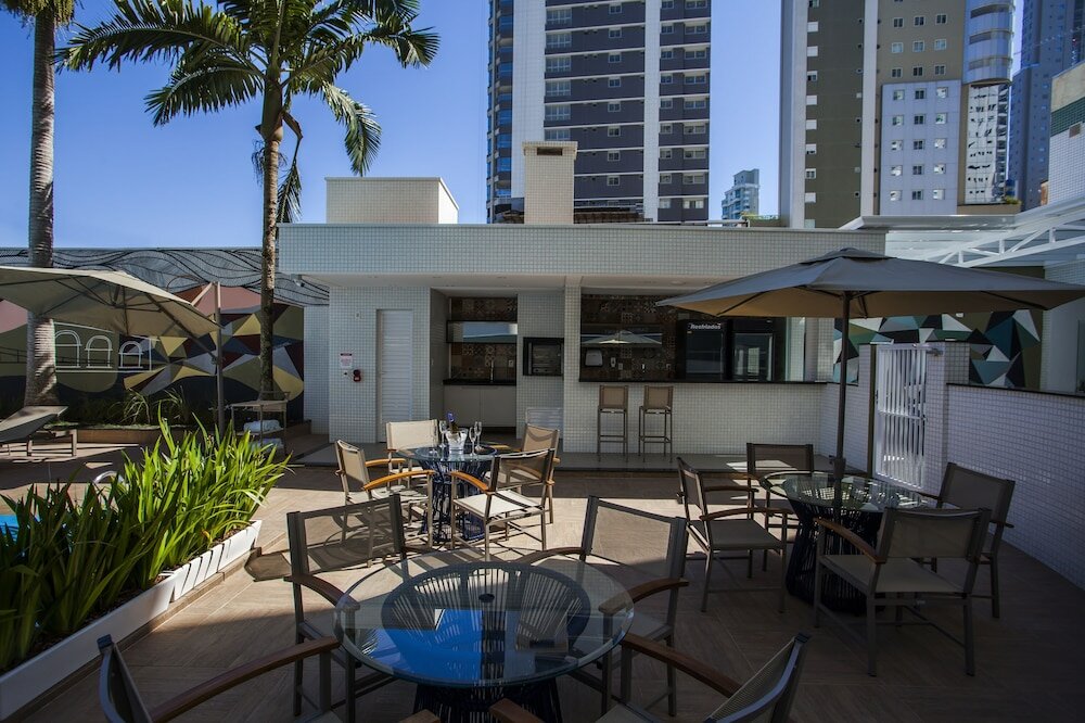 Фото Santa Inn Hotel