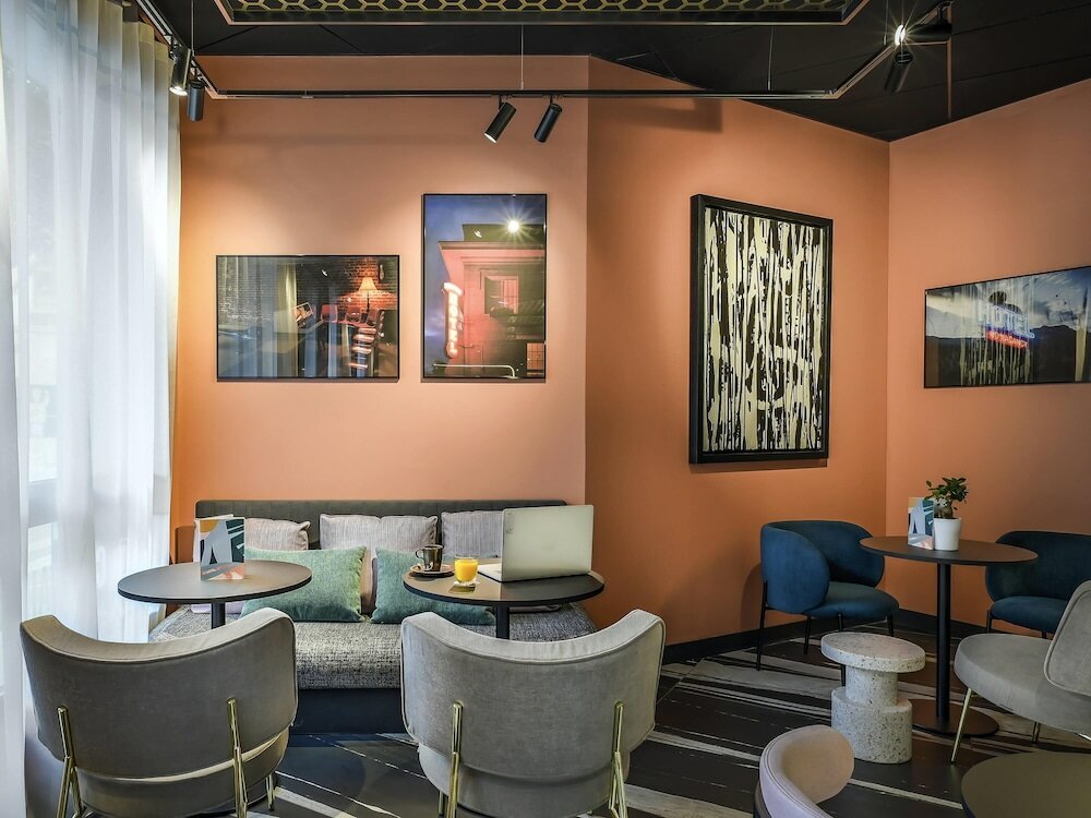 Фото TRIBE Paris La Défense Esplanade