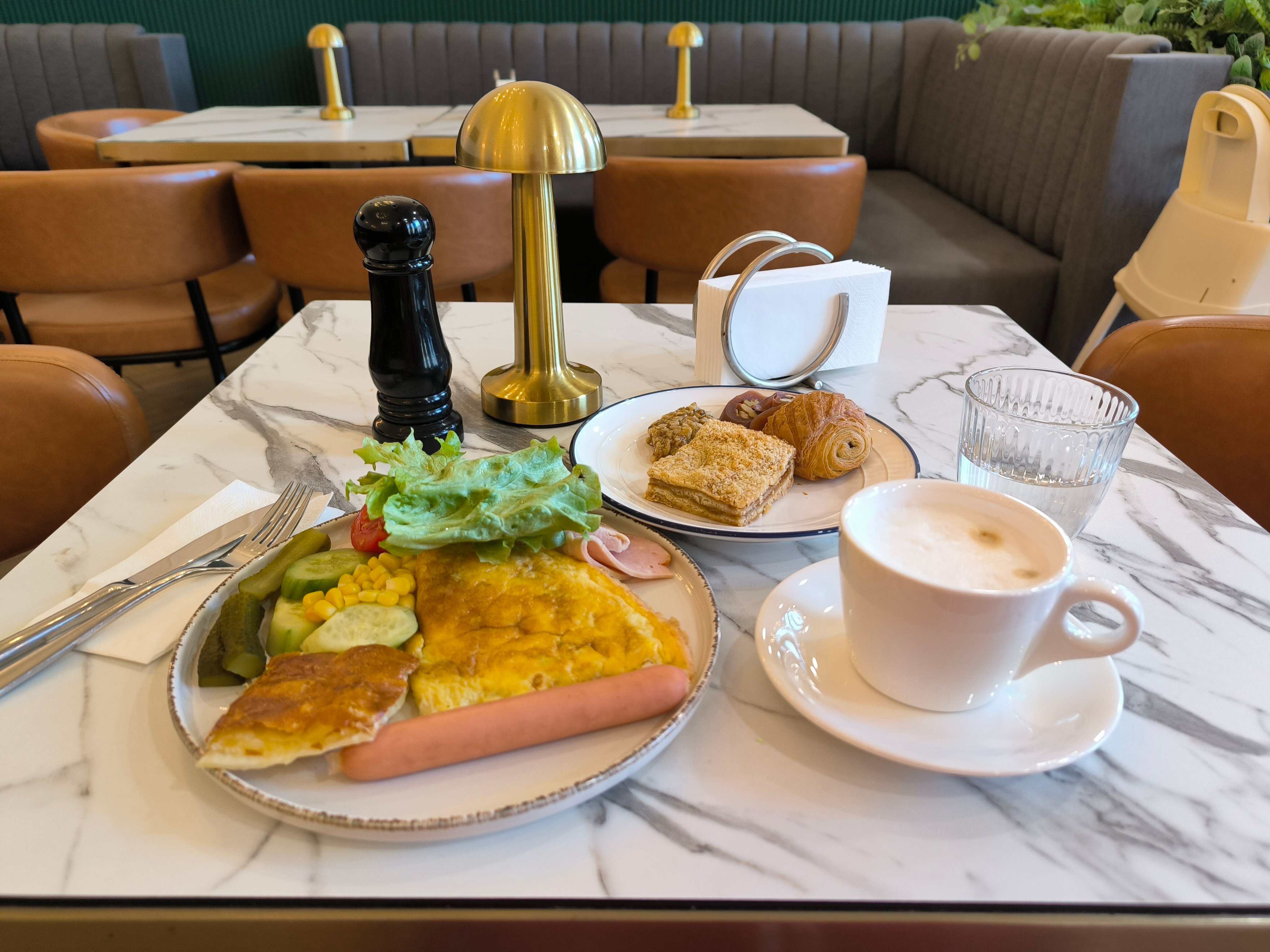 Фото Monday by Dnt Group