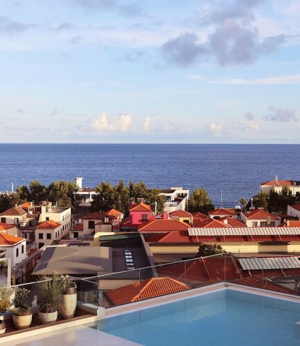 Гостиница Three House Hotel в Фуншале
