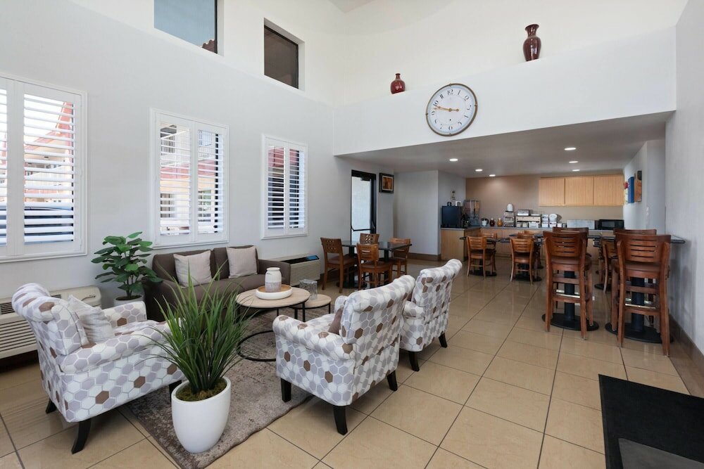 Фото Super 8 by Wyndham Tucson/Grant Road Area Az