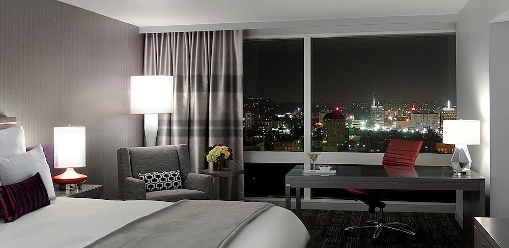 Фото Loews Hollywood Hotel
