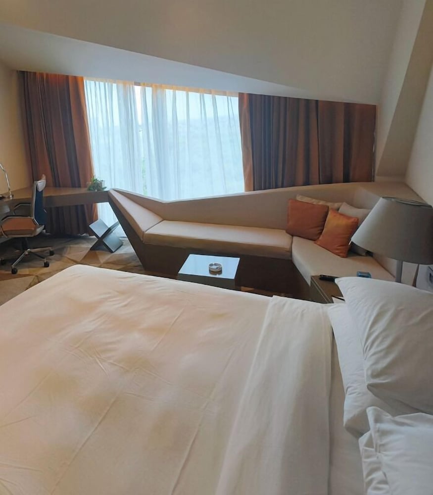 Фото Vivanta New Delhi, Dwarka