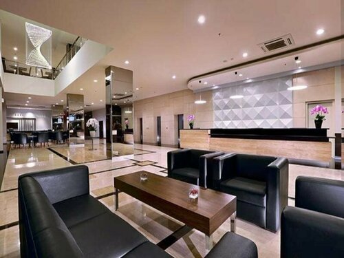 Внешний вид отеля Aston Imperial Bekasi Hotel & Conference Center в Бекаси, фото 2