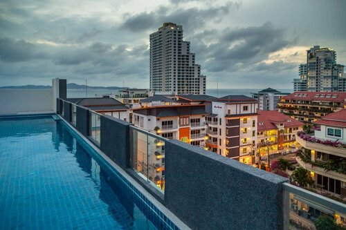 Апартаменты C View Residence в Паттайе