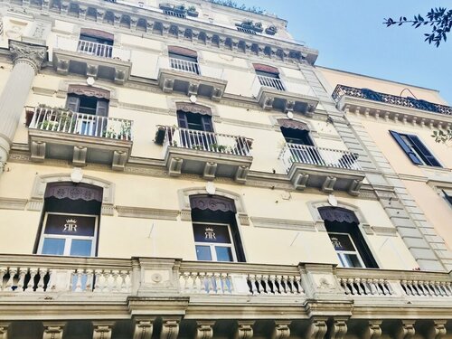 Royal Rooms