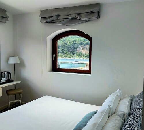 Гостиница Torre Porto Venere в Портовенере