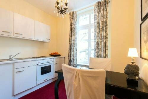 Гостиница Dirazi Guesthouse во Франкфурте-на-Майне