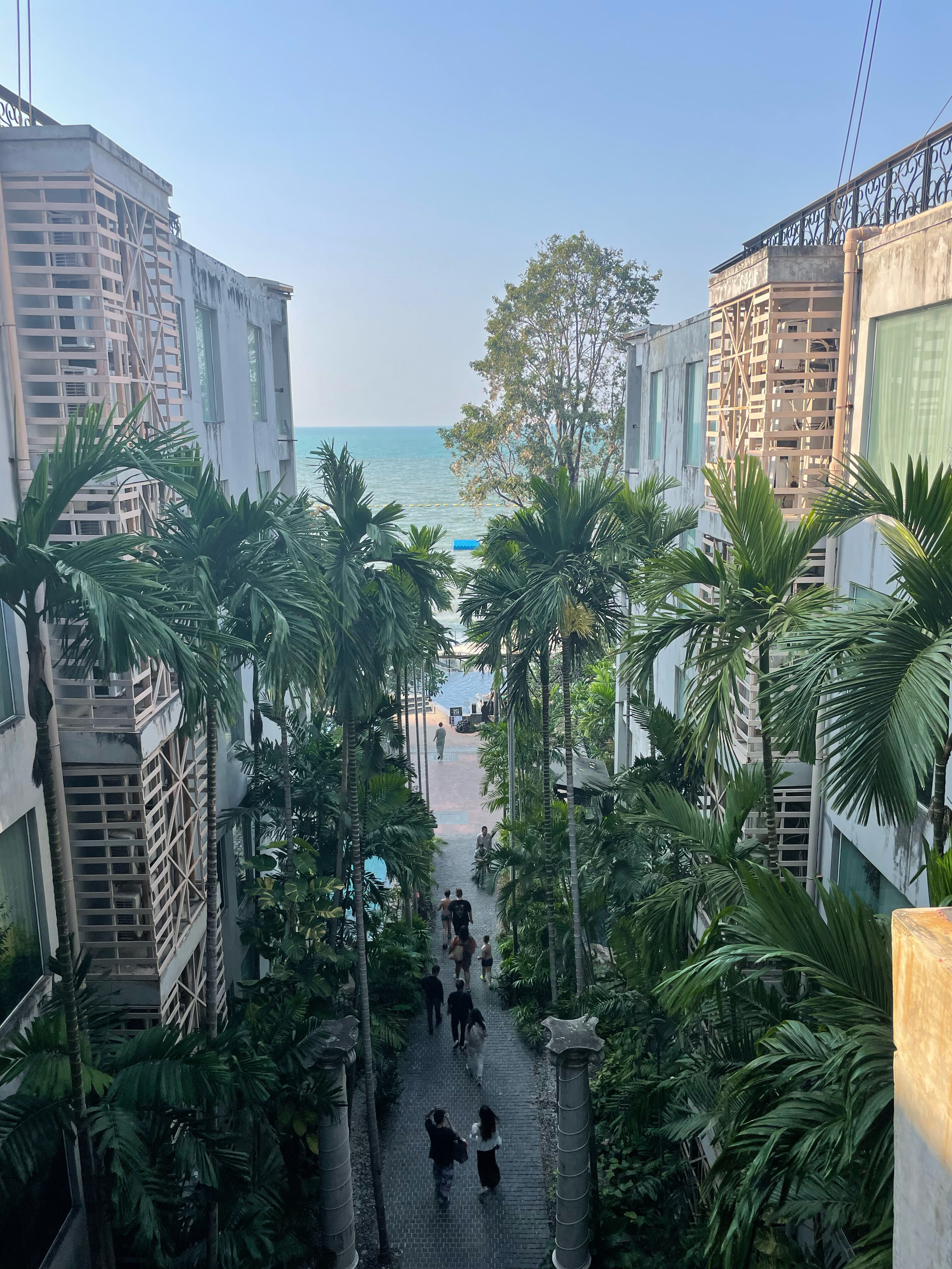 Фото Pattaya Modus Beachfront Resort