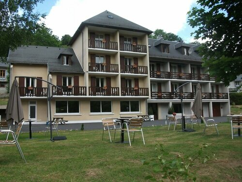 Гостиница Hotel le Brunet в Сене-Флуре