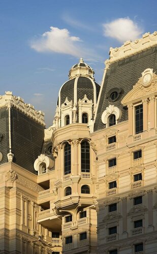 Гостиница Royal Rose Abu Dhabi, a Curio Collection by Hilton Affiliated Hotel в Абу-Даби