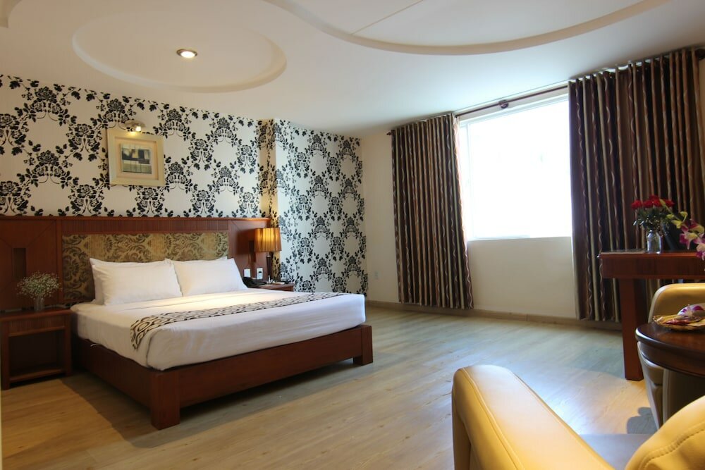 Фото Sky Gem Hotel  Ben Thanh