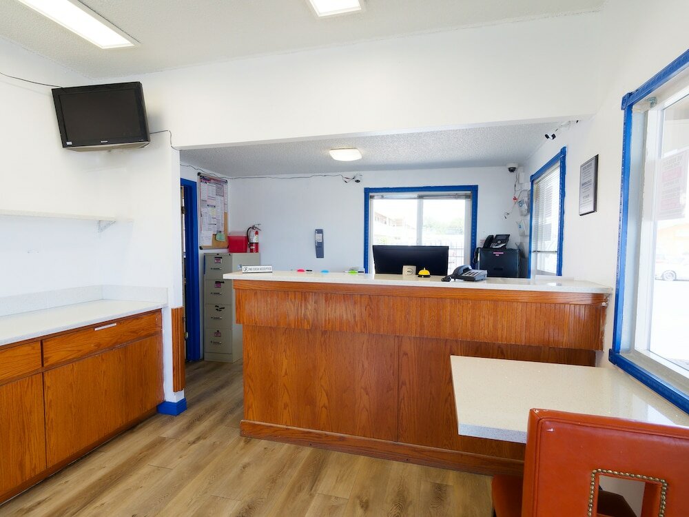 Фото Travelodge by Wyndham Sunnyside