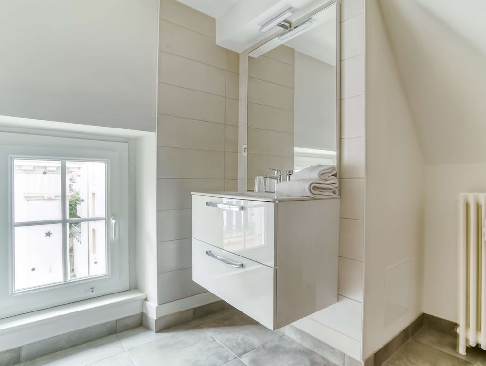 Фото Brit Hotel Bristol Montbéliard