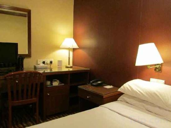 Фото Oxford Hotel