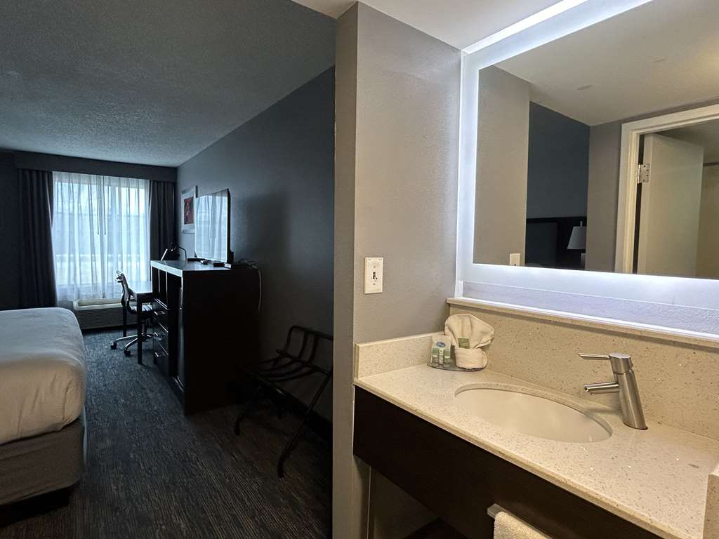 Фото Carlisle Hotel