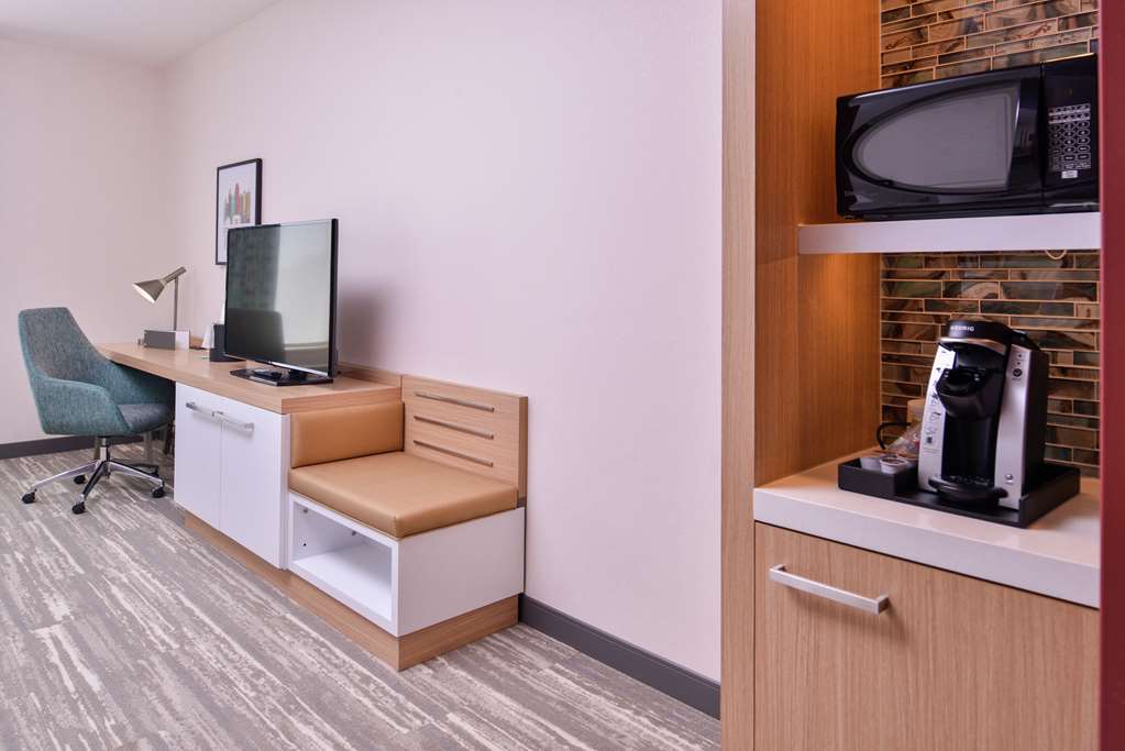 Фото Hilton Garden Inn Kansas City Airport