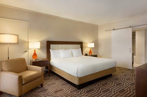 Гостиница Hilton-dedham в Нидхаме