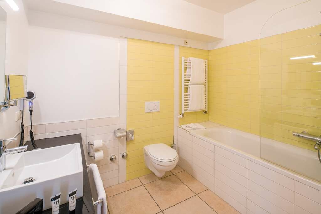Фото Best Western Plus Grand Hotel Victor Hugo