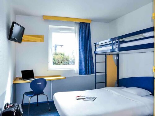 Гостиница Ibis budget Rennes Cesson в Фужер-Витре